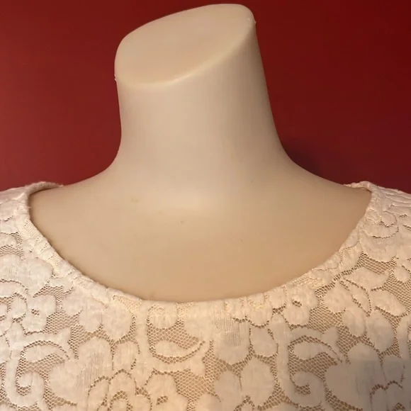 BNWOT Maurices classy off white lined floral top - Picture 5 of 15